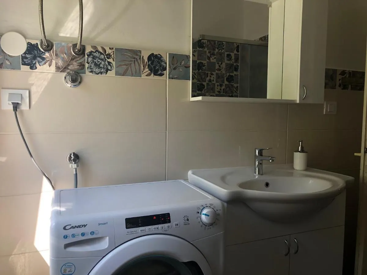 וילה הוילה קאלי New House Few Steps From The Sea And Beach קרואטיה
