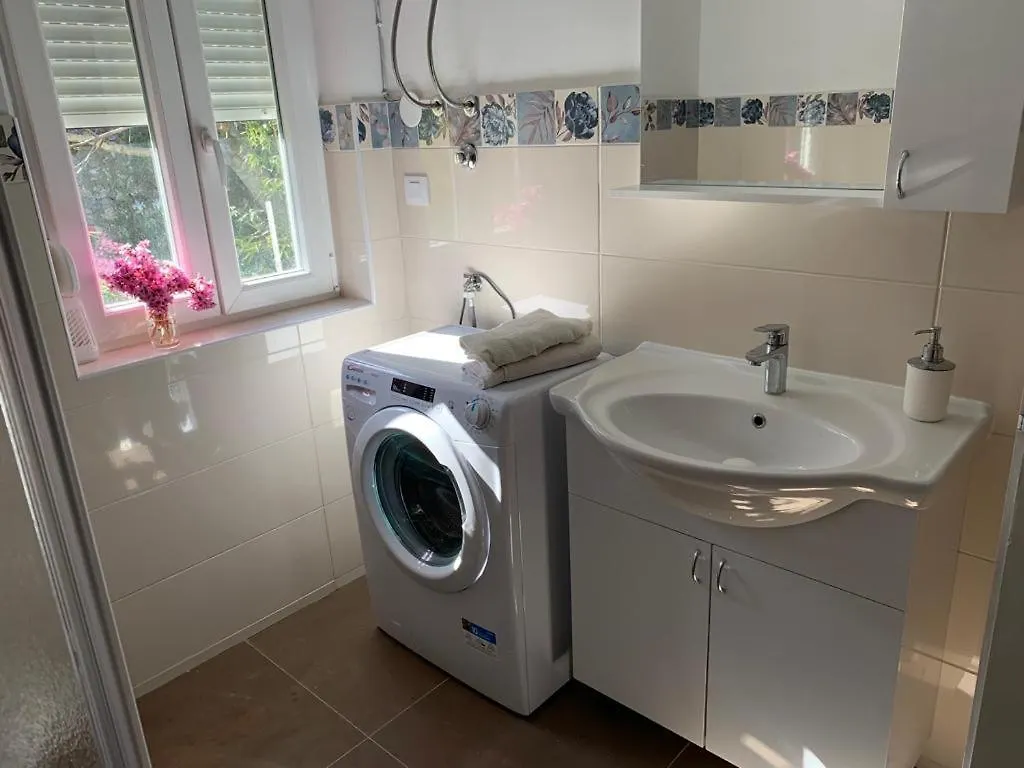 הוילה קאלי New House Few Steps From The Sea And Beach 0*,